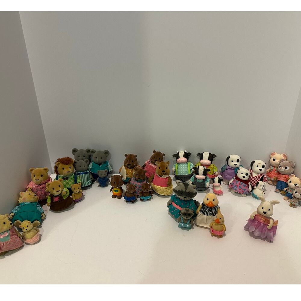 Large Lot of Li'l Woodzees Animal Families Target